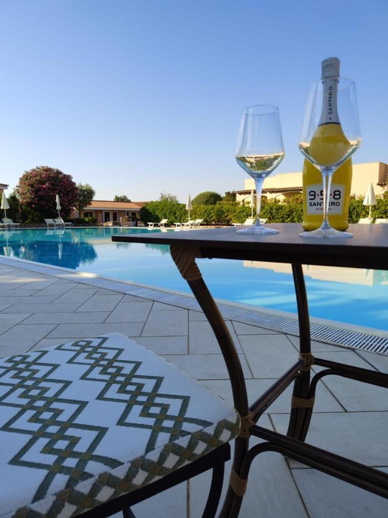 La Fenice Resort 奧爾比亞 外观 照片